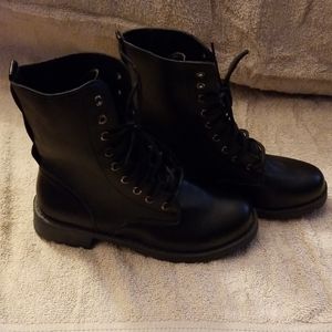 Womens black boots